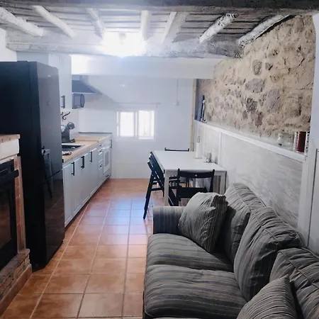 La Casa Escondida Casas del Monte